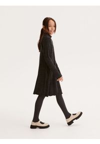 Reserved - Sukienka w prążek z wiskozą - ciemnoszary. Kolor: szary. Materiał: wiskoza. Wzór: prążki #1