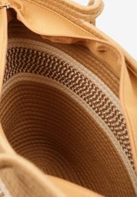 Renee - Beżowa Trapezowa Torebka Tote w Plażowym Stylu z Plecionej Bawełny Prociona. Kolor: beżowy. Sezon: lato. Styl: elegancki