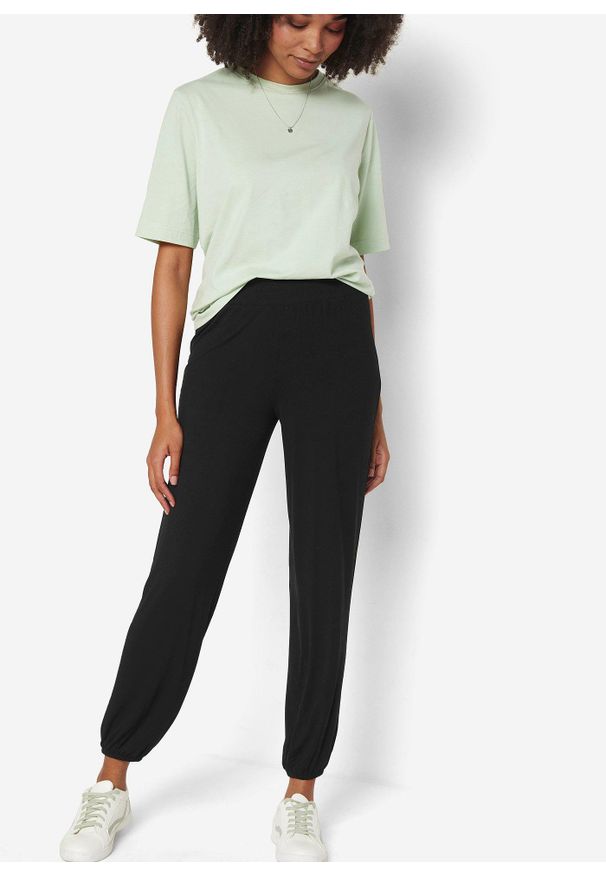 bonprix - Spodnie z mieszanki wiskozy. Kolor: czarny. Materiał: wiskoza