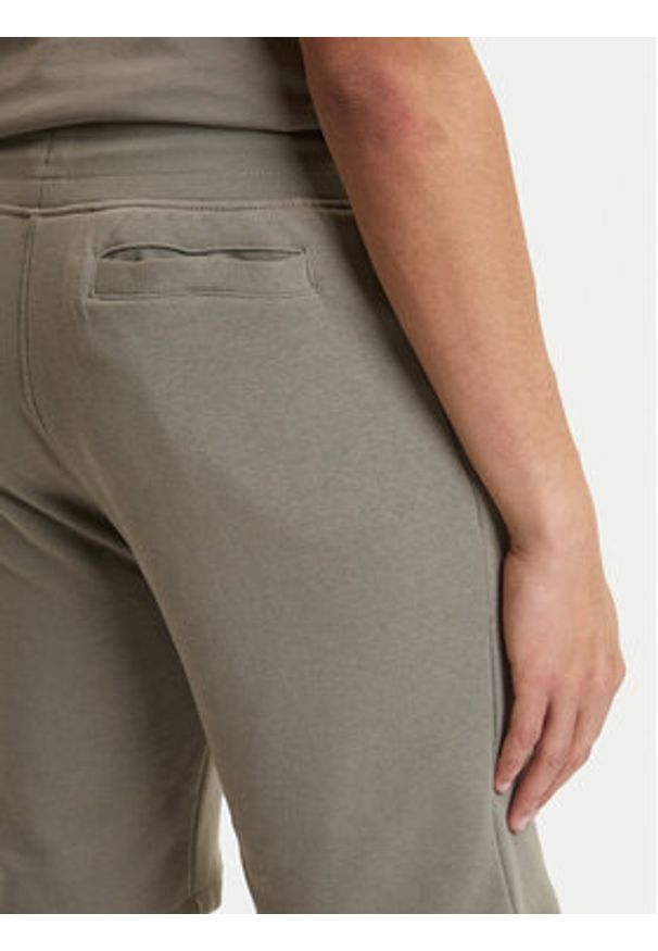 Guess Szorty sportowe Z2YD04 KAIJ1 Zielony Regular Fit. Kolor: zielony. Materiał: bawełna. Styl: sportowy