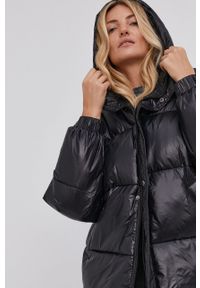 Answear Lab Kurtka damska kolor czarny zimowa oversize. Kolor: czarny. Sezon: zima. Styl: wakacyjny #2