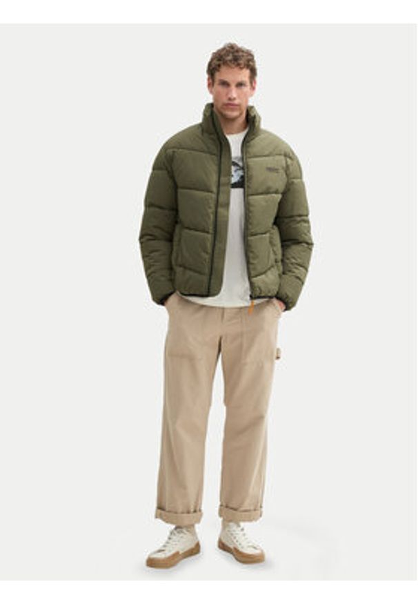 Tom Tailor Denim Kurtka zimowa 1041776 Zielony Relaxed Fit. Kolor: zielony. Materiał: syntetyk. Sezon: zima