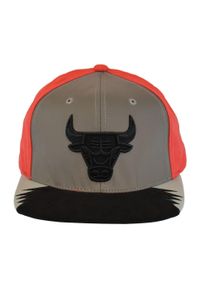 Czapka z daszkiem Mitchell & Ness NBA 5 Snapback Chicago Bulls -CBUYYPPPGYRD. Kolor: czerwony, wielokolorowy, szary