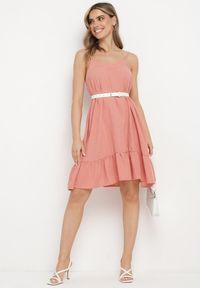 Born2be - Ciemnoróżowa Rozkloszowana Sukienka na Ramiączkach Wiązana z Tyłu Naisa. Kolor: różowy. Długość rękawa: na ramiączkach. Sezon: wiosna, lato. Styl: elegancki #6