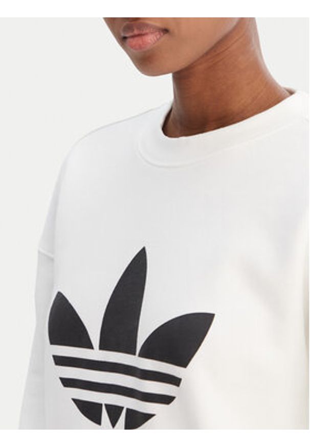 Adidas - adidas Bluza Trefoil GN2961 Biały Regular Fit. Kolor: biały. Materiał: bawełna