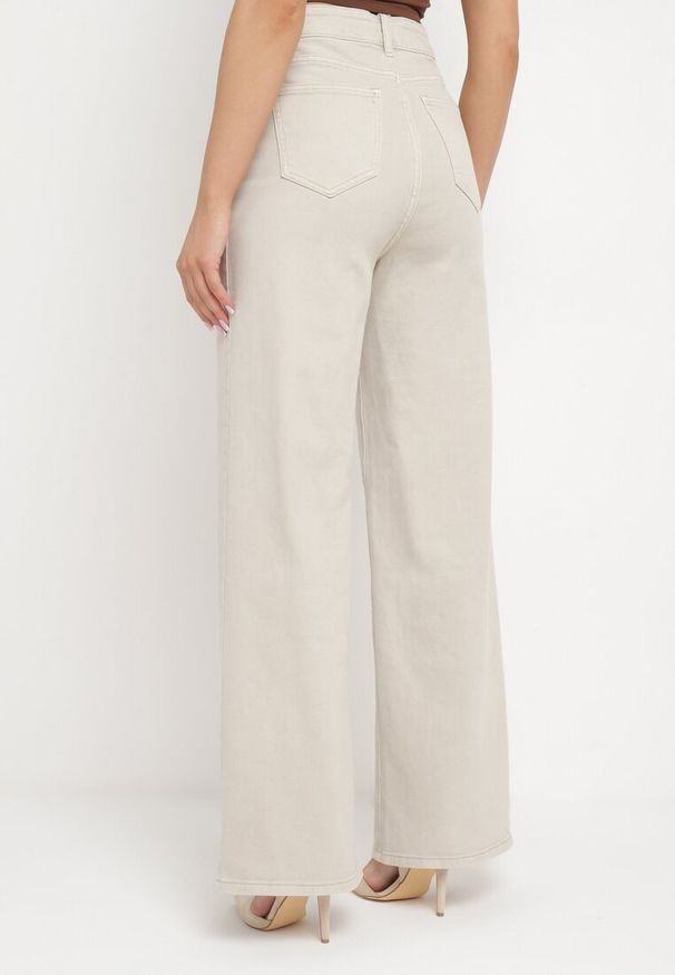 Born2be - Beżowe Jeansy Szerokie Murisana. Okazja: na co dzień. Kolor: beżowy. Styl: elegancki, casual