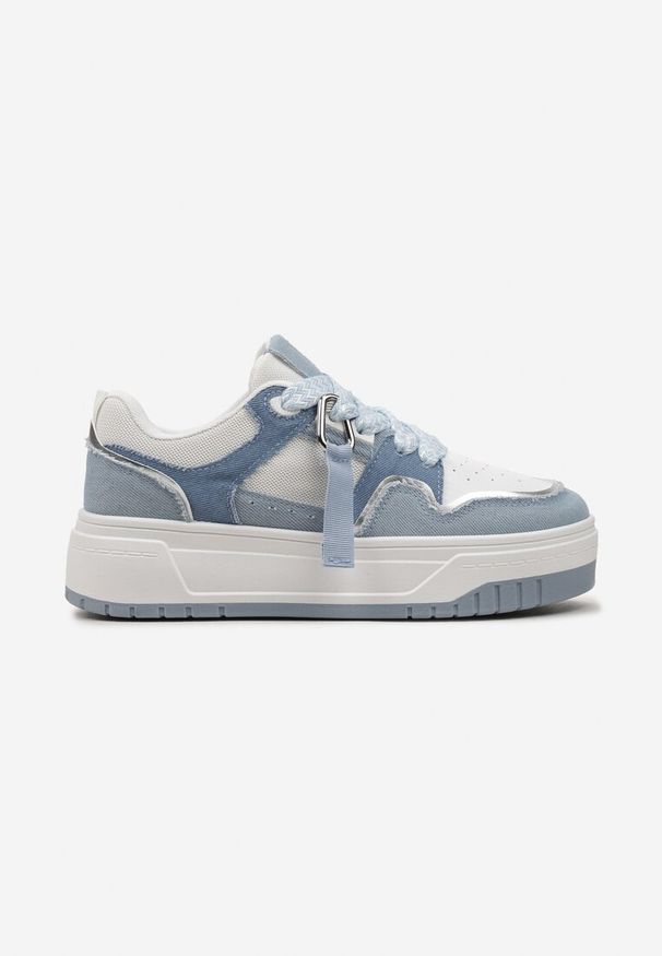 Renee - Niebiesko-Białe Sneakersy na Niskiej Platformie z Zawieszką i Ozdobnymi Sznurówkami Salam. Okazja: na spacer, na co dzień. Zapięcie: sznurówki. Kolor: niebieski. Materiał: jeans. Sezon: lato, wiosna. Obcas: na platformie. Sport: turystyka piesza