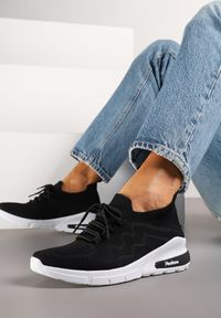 Born2be - Czarne Buty Sportowe Amathousa. Okazja: na co dzień. Kolor: czarny. Materiał: jeans
