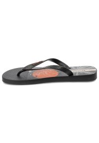 Czarne Japonki Ipanema Wygodne Obuwie Męskie. Okazja: na spacer, na plażę. Kolor: czarny. Materiał: materiał, syntetyk. Wzór: paski. Sezon: lato. Styl: wakacyjny #7