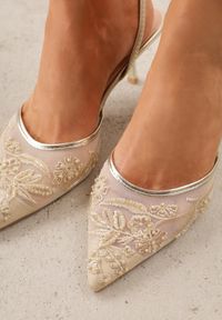 Born2be - Złote Czółenka Siateczkowe na Szpilce Ozdobione Perełkami i Haftami Vilania. Okazja: na co dzień. Zapięcie: pasek. Kolor: złoty. Materiał: satyna. Wzór: haft, aplikacja. Obcas: na szpilce. Styl: casual, klasyczny, elegancki #3