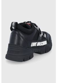 Love Moschino Buty kolor czarny na platformie. Nosek buta: okrągły. Zapięcie: sznurówki. Kolor: czarny. Materiał: guma. Obcas: na platformie #3
