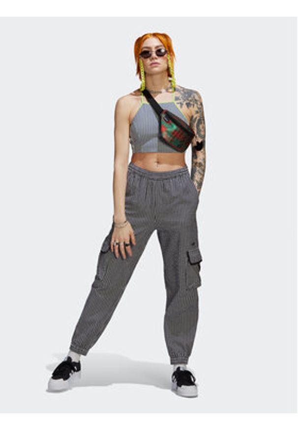 Adidas - adidas Spodnie materiałowe Gingham HB9456 Czarny Loose Fit. Kolor: czarny. Materiał: bawełna, materiał