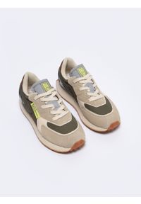 Big-Star - Sneakersy męskie z zamszowymi wstawkami khaki NN174345 303. Okazja: na spacer. Kolor: zielony. Materiał: zamsz. Sport: turystyka piesza