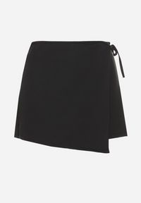 Born2be - Czarne Szorty Spódnica z Wiązaniem na Boku Tromelia. Okazja: na co dzień. Kolor: czarny. Styl: elegancki, casual #5