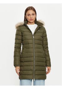 Tommy Jeans Kurtka puchowa Essential DW0DW18864 Zielony Slim Fit. Kolor: zielony. Materiał: syntetyk. Sezon: zima #1