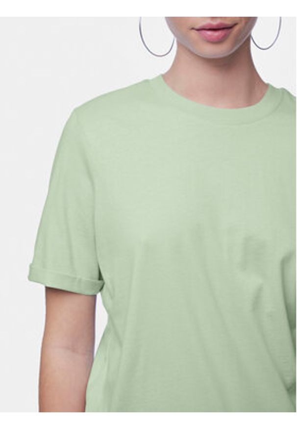 Pieces T-Shirt Ria 17086970 Zielony Regular Fit. Kolor: zielony. Materiał: bawełna
