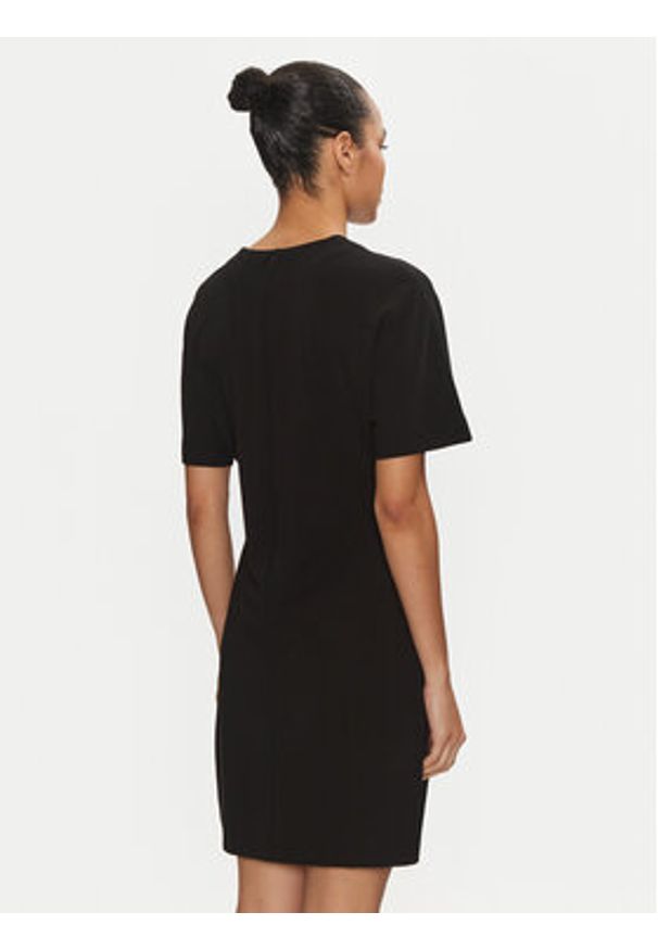 Calvin Klein Kurtka puchowa K20K207910 Czarny Regular Fit. Kolor: czarny. Materiał: syntetyk