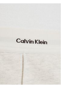 Calvin Klein Jeans Spodnie dresowe LV047G253G Kremowy Relaxed Fit. Kolor: kremowy. Materiał: bawełna #3