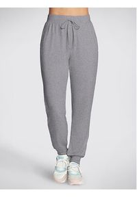 skechers - Skechers Spodnie dresowe Godri Swift Jogger WPT254 Szary Regular Fit. Kolor: szary. Materiał: syntetyk