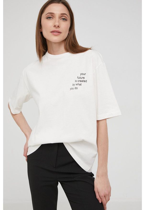 Answear Lab t-shirt bawełniany kolor biały. Kolor: biały. Materiał: bawełna. Długość rękawa: krótki rękaw. Długość: krótkie. Styl: wakacyjny