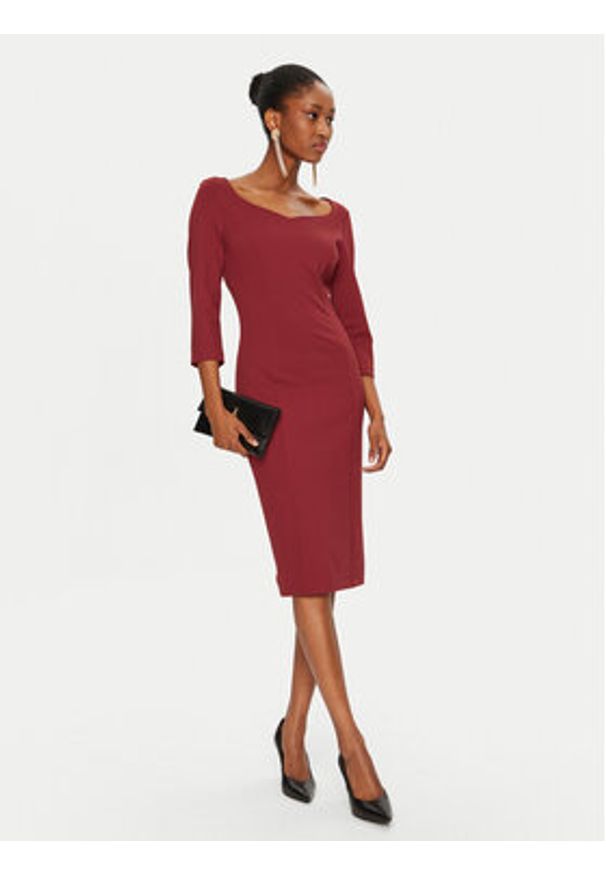 Rinascimento Sukienka koktajlowa CFC0122084003 Czerwony Regular Fit. Kolor: czerwony. Materiał: wiskoza. Styl: wizytowy