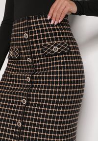 Born2be - Czarno-Beżowa Ołówkowa Tweedowa Spódnica w Kraciasty Wzór z Guzikami Anitusa. Okazja: na co dzień. Kolor: czarny. Materiał: jeans. Styl: klasyczny, casual, elegancki #7