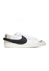 Buty do chodzenia męskie Nike 101 Blazer Low Jumbo. Zapięcie: sznurówki. Kolor: biały, wielokolorowy. Materiał: syntetyk, skóra, materiał. Szerokość cholewki: normalna. Sport: turystyka piesza