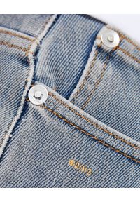 OFF-WHITE - Krótka jeansowa spódnica. Stan: podwyższony. Kolor: niebieski. Materiał: jeans. Długość: krótkie. Wzór: aplikacja #4