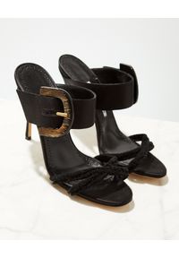 MANOLO BLAHNIK - Czarne sandały z klamrą Guey. Zapięcie: klamry. Kolor: czarny. Wzór: aplikacja, paski #7