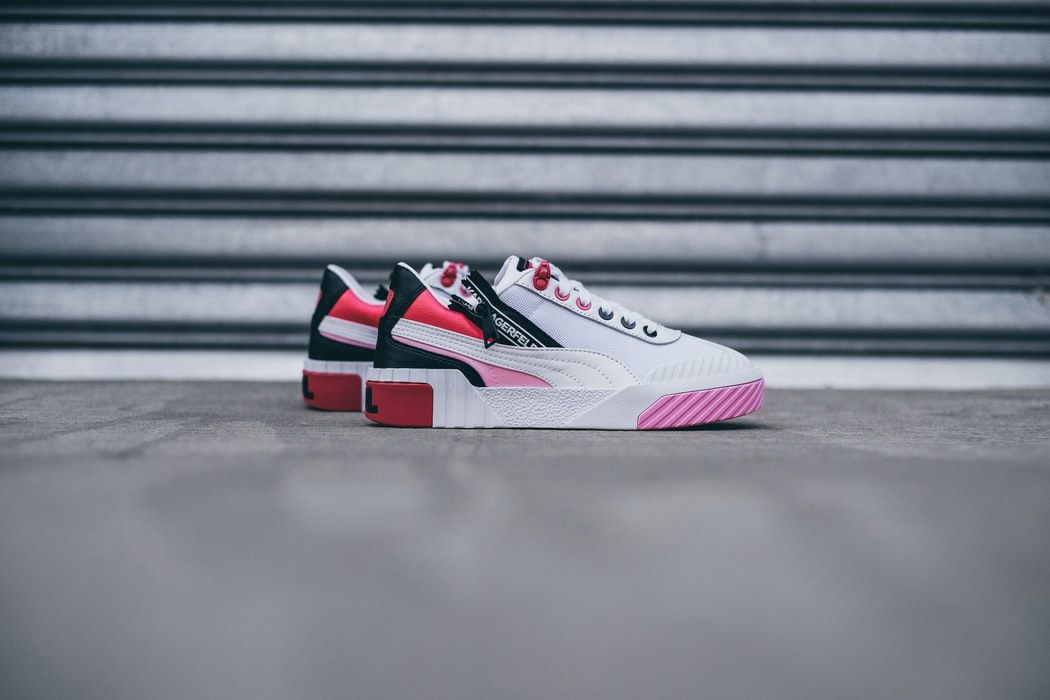 Sneakersy damskie Liu Jo, Guess, Tommy Hilfiger, Pinko, Calvin Klein i Lacoste, czyli marki premium, na które warto zwrócić uwagę