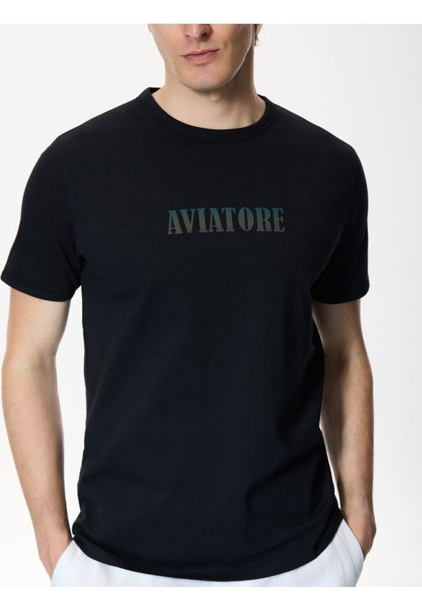 Reserved - T-shirt slim z nadrukiem - czarny. Kolor: czarny. Materiał: bawełna, dzianina. Wzór: nadruk