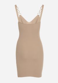 Born2be - Beżowa Dopasowana Sukienka z Prążkowanego Materiału z Ażurowym Dekoltem Medna. Okazja: na co dzień. Kolor: beżowy. Materiał: prążkowany, materiał. Wzór: ażurowy. Typ sukienki: proste. Styl: klasyczny, casual, elegancki #3