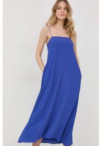Liviana Conti sukienka z domieszką jedwabiu midi. Typ kołnierza: dekolt w karo. Kolor: niebieski. Materiał: jedwab. Długość rękawa: na ramiączkach. Typ sukienki: rozkloszowane. Długość: midi #6