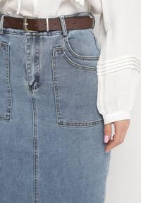 Born2be - Niebieska Spódnica Jeansowa o Ołówkowym Kroju z Dodatkowym Paskiem Inelira. Okazja: na co dzień. Kolor: niebieski. Materiał: jeans. Styl: casual #6
