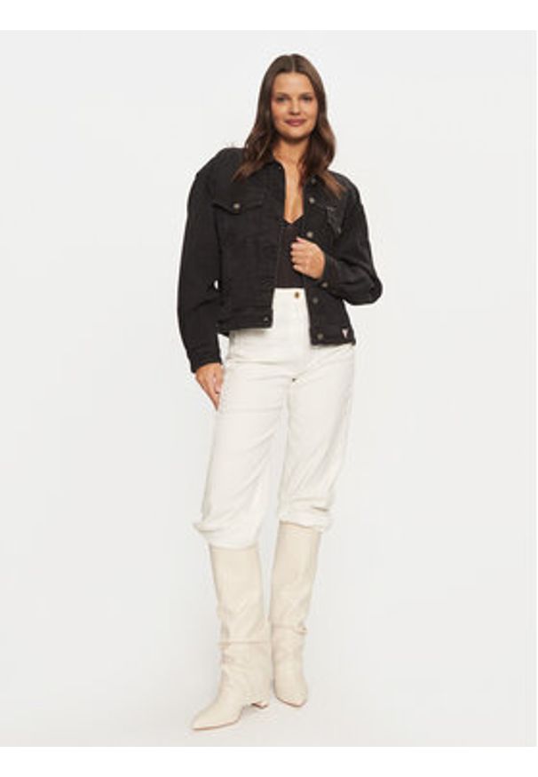 Guess Kurtka jeansowa W4BN56 D5E83 Czarny Relaxed Fit. Kolor: czarny. Materiał: bawełna