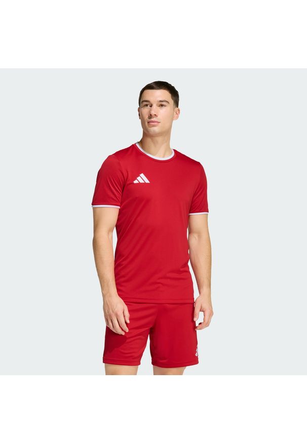 Adidas - Koszulka Entrada26. Kolor: czerwony, biały, wielokolorowy. Technologia: ClimaCool (Adidas). Sport: piłka nożna