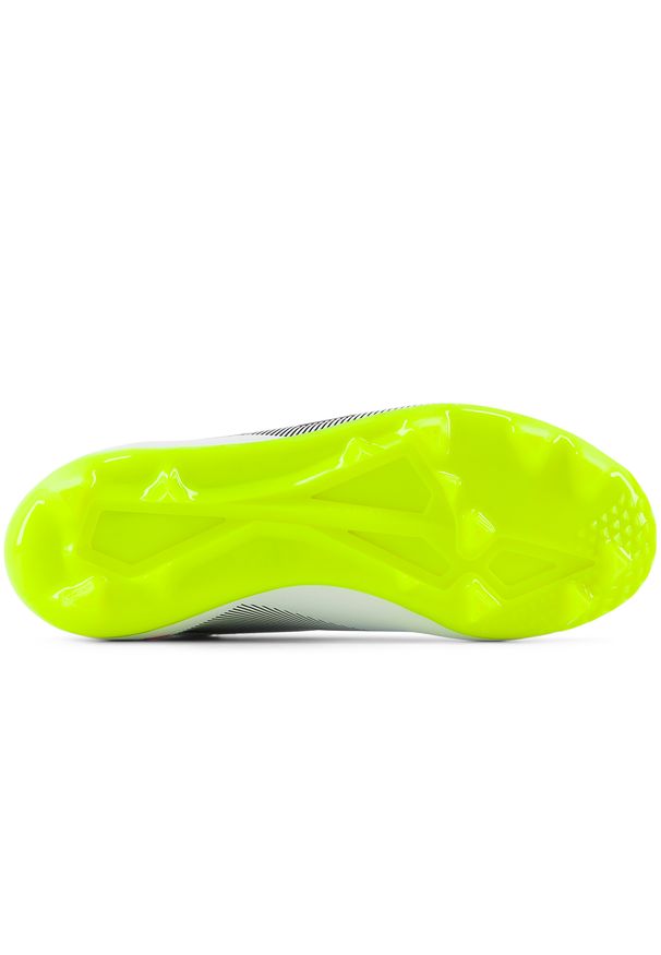 Korki dziecięce New Balance FURON V7+ DISPATCH JNR FG SJF3FH75 – białe. Kolor: biały. Materiał: materiał, syntetyk. Szerokość cholewki: normalna