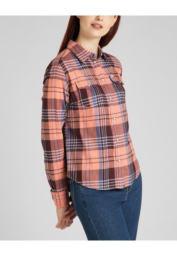 Lee - LEE REGULAR WESTERN SHIRT KOSZULA W KRATĘ DŁUGI RĘKAW DESERT ORANGE L45SXAOB 112140154. Długość rękawa: długi rękaw. Długość: długie