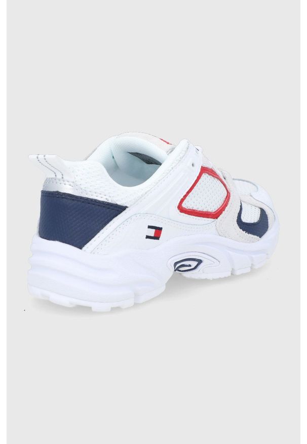 Tommy Jeans Buty kolor biały na płaskiej podeszwie. Nosek buta: okrągły. Zapięcie: sznurówki. Kolor: biały. Materiał: poliester. Obcas: na płaskiej podeszwie