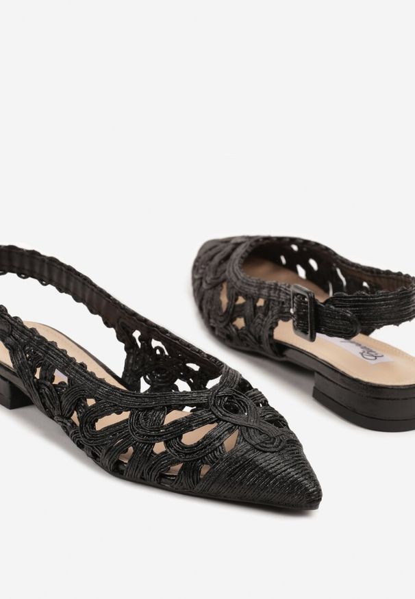 Renee - Czarne Sandały Slingback z Szydełkową Cholewką z Metalicznymi Przeszyciami Frolette. Okazja: na co dzień. Zapięcie: pasek. Kolor: czarny. Materiał: jeans. Obcas: na obcasie. Styl: elegancki, casual. Wysokość obcasa: niski