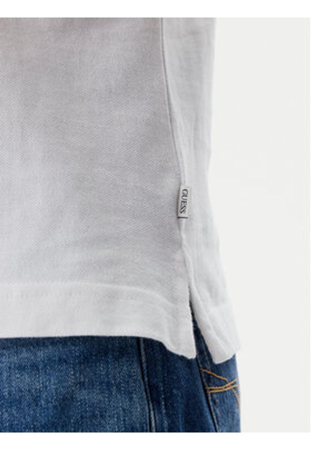 Guess Jeans Polo M5GP29 KCJV1 Biały Regular Fit. Typ kołnierza: polo. Kolor: biały. Materiał: bawełna