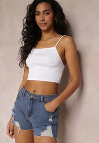 Renee - Niebieskie Dopasowane Szorty Jeansowe z Przedarciami Doreya. Kolor: niebieski. Materiał: jeans