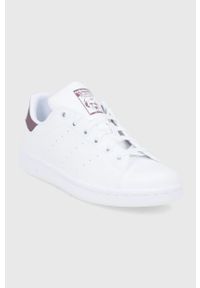 adidas Originals Buty dziecięce Stan Smith GW8158 kolor biały. Nosek buta: okrągły. Zapięcie: sznurówki. Kolor: biały. Materiał: guma. Model: Adidas Stan Smith #5