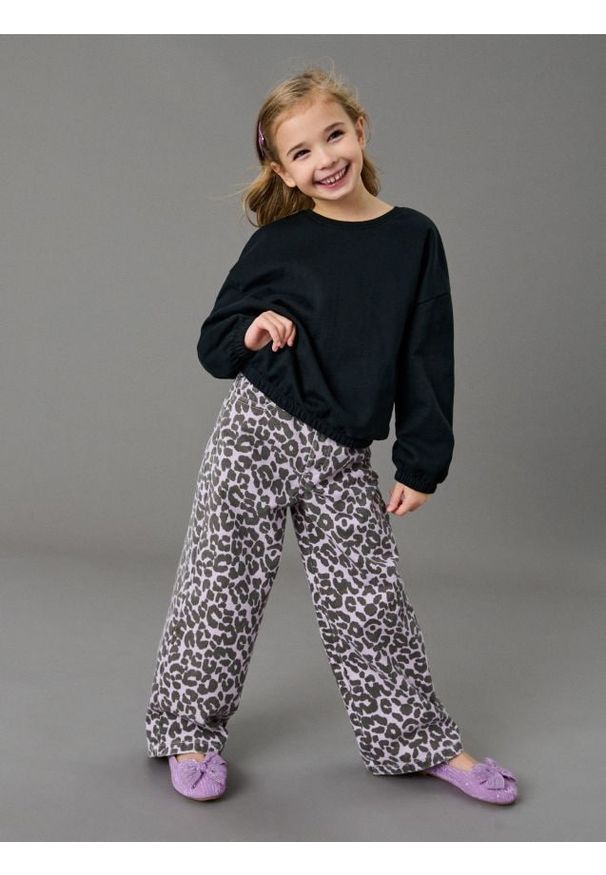 Sinsay - Jeansy wide leg w panterkę - wielobarwny. Wzór: motyw zwierzęcy