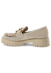 CheBello - Beżowe Mokasyny Panterka Chebello Wsuwane Obuwie Damskie. Zapięcie: bez zapięcia. Kolor: beżowy. Materiał: materiał. Wzór: motyw zwierzęcy. Styl: elegancki #2