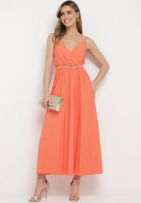 Born2be - Pomarańczowa Rozkloszowana Sukienka Długa z Kopertowym Dekoltem na Ramiączkach Asmerria. Kolor: pomarańczowy. Długość rękawa: na ramiączkach. Typ sukienki: kopertowe. Styl: elegancki. Długość: maxi #1