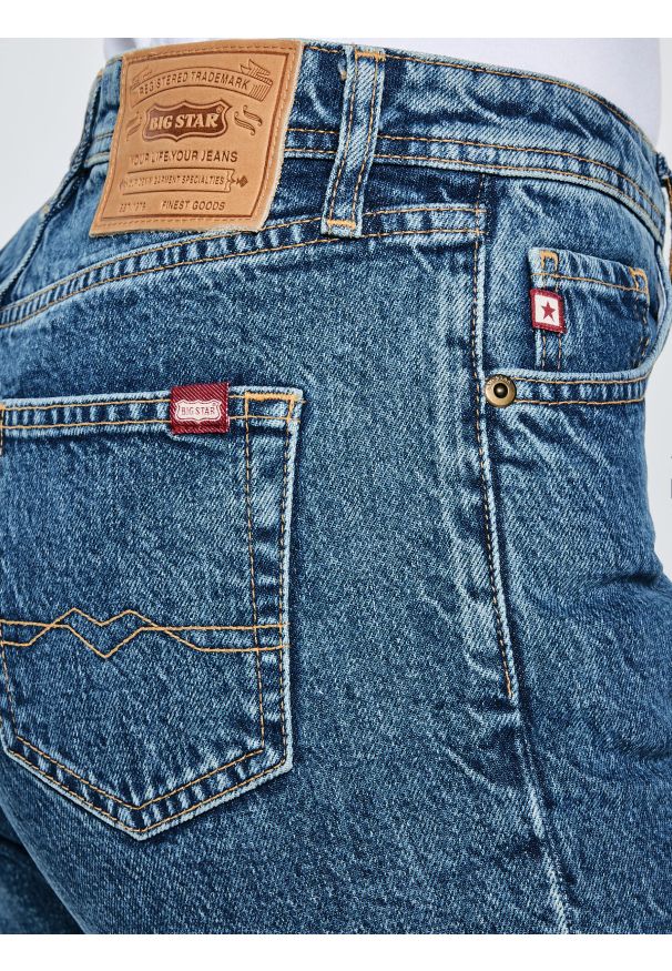 Big-Star - Jeansy damskie z kolekcji Authentic niebieskie Authentic 400. Kolor: niebieski. Wzór: aplikacja, haft. Sezon: lato. Styl: klasyczny, sportowy, vintage, elegancki