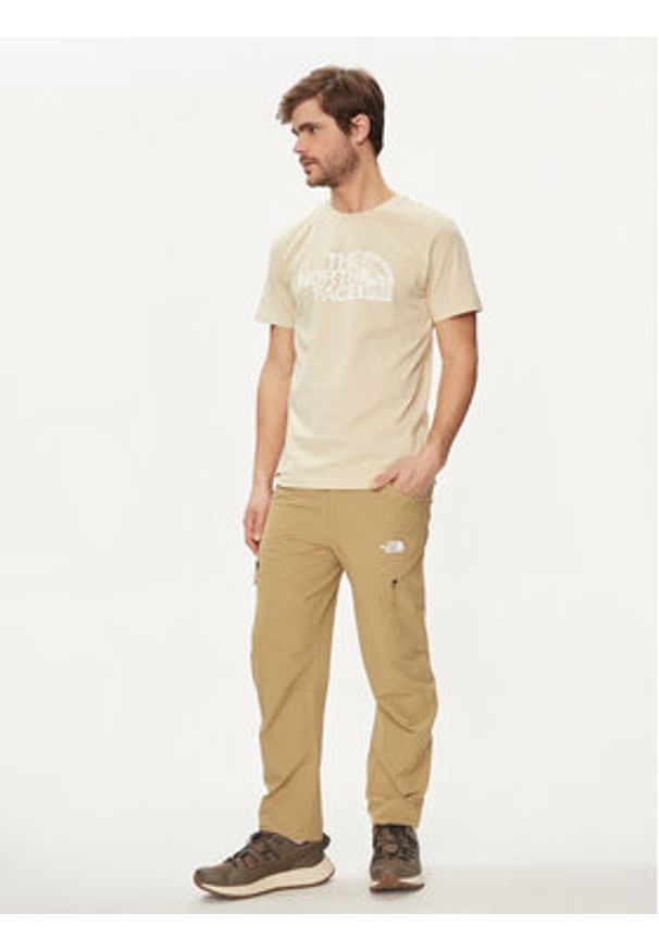 The North Face T-Shirt Woodcut Dome NF0A87NX Beżowy Regular Fit. Kolor: beżowy. Materiał: bawełna