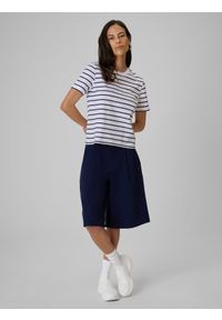4f - 4F T-shirt relaxed z nadrukiem damski - biały M. Okazja: na co dzień. Kolor: biały. Materiał: materiał, bawełna, dzianina. Wzór: nadruk. Styl: casual #2