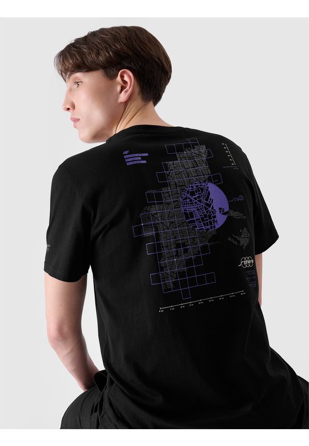 4f - 4F T-shirt regular z nadrukiem męski - czarny 3XL. Okazja: na co dzień. Kolor: czarny. Materiał: bawełna, jersey, dzianina. Długość rękawa: krótki rękaw. Długość: krótkie. Wzór: nadruk. Styl: sportowy, klasyczny, casual